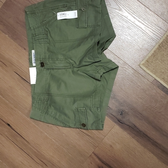 👖OLD NAVY SHORTS 👖 - Picture 2 of 9